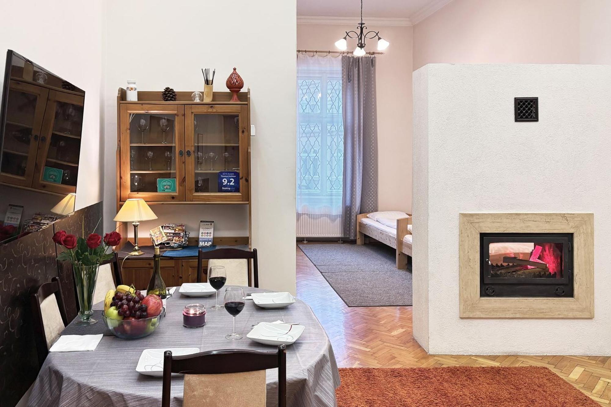 Fireplace Holidays Budapest Esterno foto